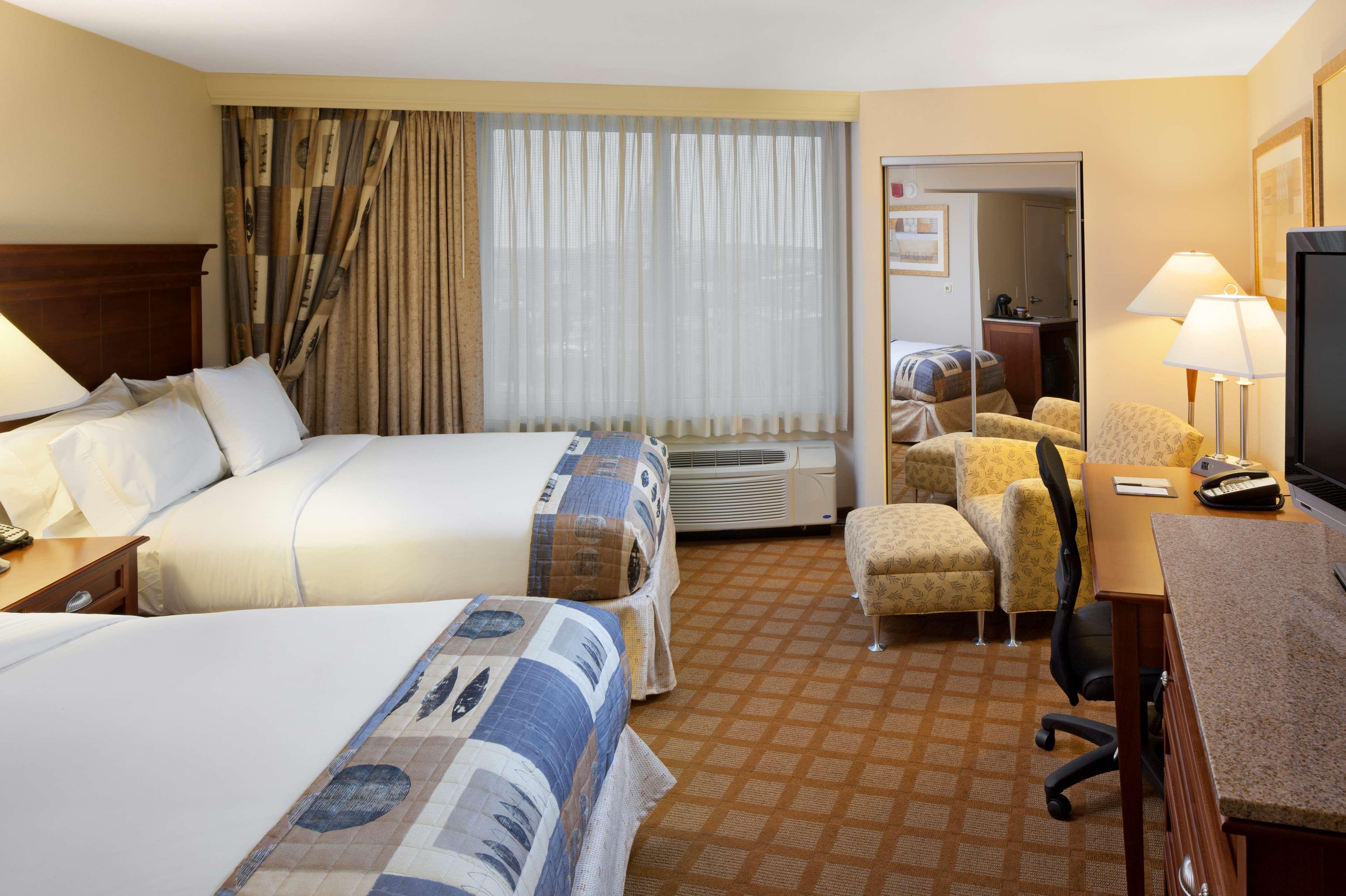 Doubletree By Hilton Джефферсон-Сіті Номер фото